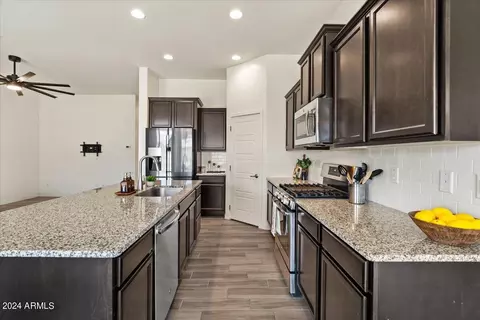 2715 S Labelle --, Mesa, AZ 85209 photo 8