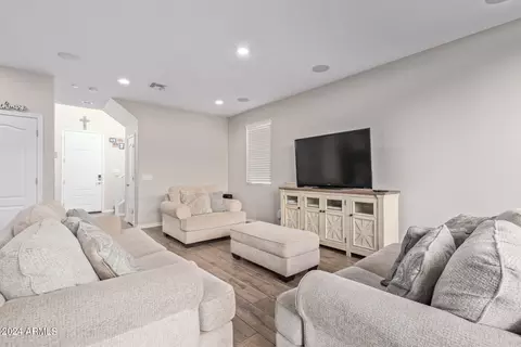 9745 E Kinetic Dr, Mesa, AZ 85212 photo 7