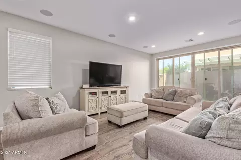 9745 E Kinetic Dr, Mesa, AZ 85212 photo 6