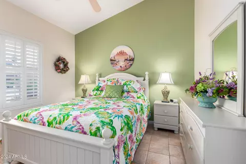 Bedroom - 8920 Emerald Dr, Sun Lakes, AZ 85248 photo 5 of 7