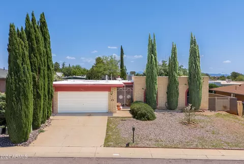 965 Charles Dr, Sierra Vista, AZ 85635