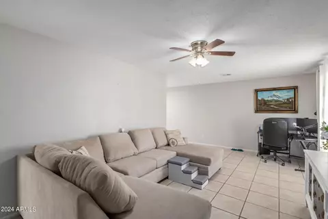 3146 N 64th Dr, Phoenix, AZ 85033 photo 4