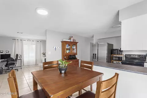 3146 N 64th Dr, Phoenix, AZ 85033 photo 10
