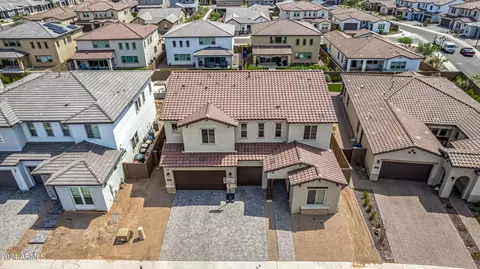 View/Area - 6031 E Waller Ln, Phoenix, AZ 85054 photo 8 of 13