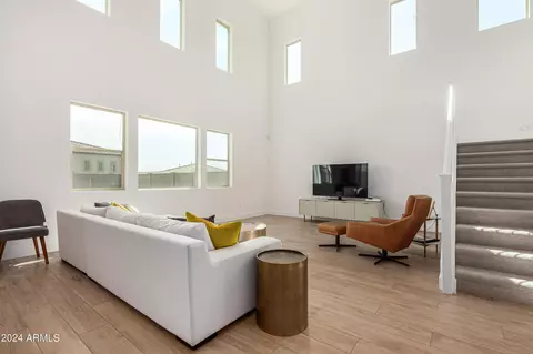 Living - 6031 E Waller Ln, Phoenix, AZ 85054 photo 1 of 4