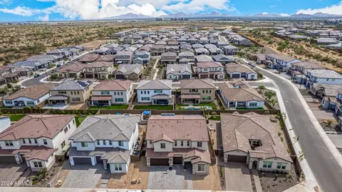 View/Area - 6031 E Waller Ln, Phoenix, AZ 85054 photo 5 of 13