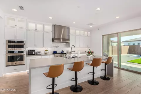 Kitchen - 6031 E Waller Ln, Phoenix, AZ 85054 photo 1 of 4