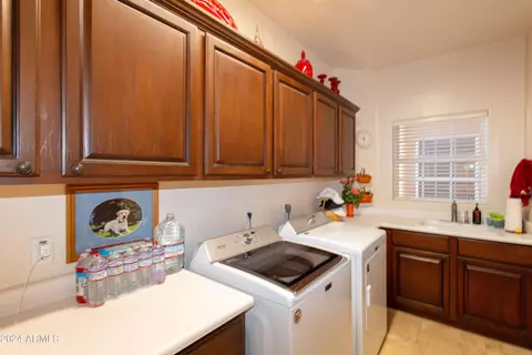 1217 E Desert Flower Ln, Phoenix, AZ 85048 photo 40