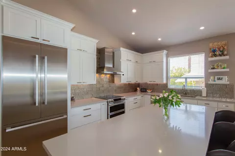 1217 E Desert Flower Ln, Phoenix, AZ 85048 photo 6