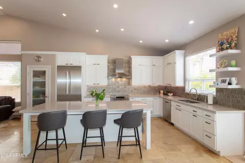 1217 E Desert Flower Ln, Phoenix, AZ 85048 photo 5