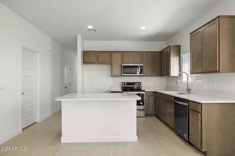 1833 S 240th Ave, Buckeye, AZ 85326 photo 6