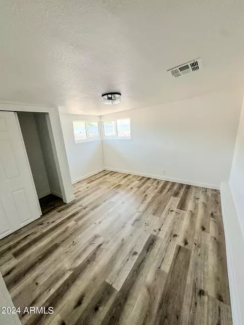 3317 E Taylor St, Phoenix, AZ 85008 photo 14