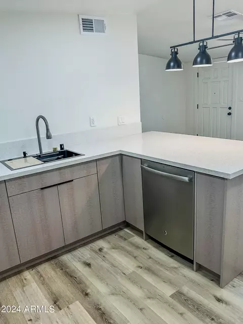 3317 E Taylor St, Phoenix, AZ 85008 photo 5