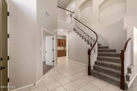 746 E Hiddenview Dr, Phoenix, AZ 85048 photo 5