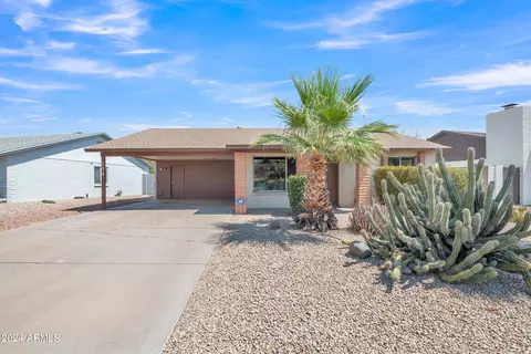224 E Auburn Dr, Tempe, AZ 85283 photo 2