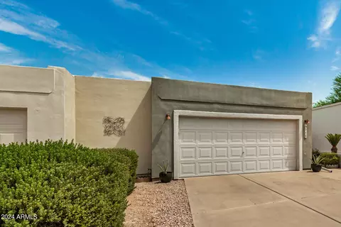 5948 E Nance St, Mesa, AZ 85215 photo 2