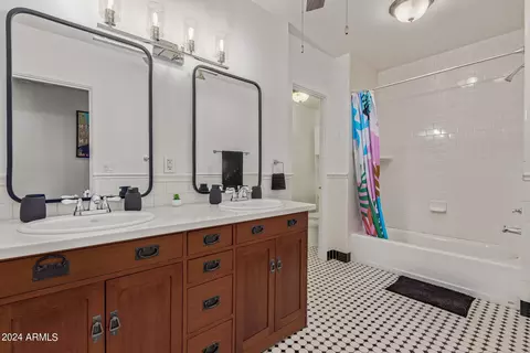 20 E Orange Dr, Phoenix, AZ 85012 photo 48