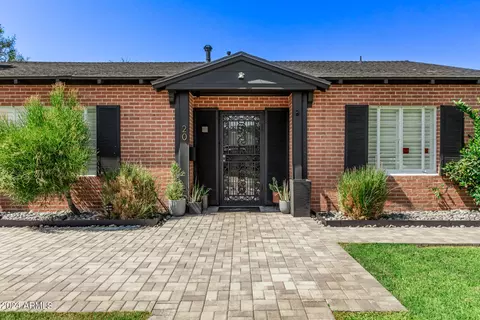 20 E Orange Dr, Phoenix, AZ 85012 photo 6