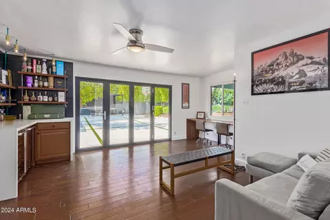 20 E Orange Dr, Phoenix, AZ 85012 photo 23