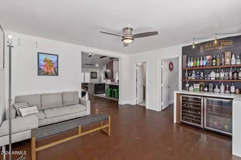 20 E Orange Dr, Phoenix, AZ 85012 photo 22