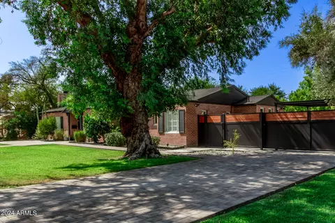 20 E Orange Dr, Phoenix, AZ 85012 photo 4