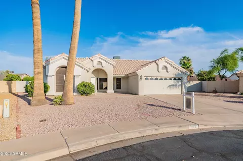 937 N Owl Cir, Gilbert, AZ 85234