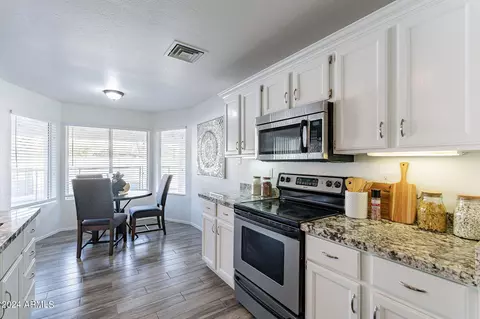 937 N Owl Cir, Gilbert, AZ 85234 photo 12