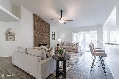 937 N Owl Cir, Gilbert, AZ 85234 photo 13