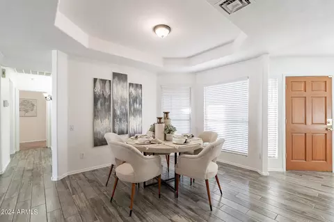 937 N Owl Cir, Gilbert, AZ 85234 photo 4