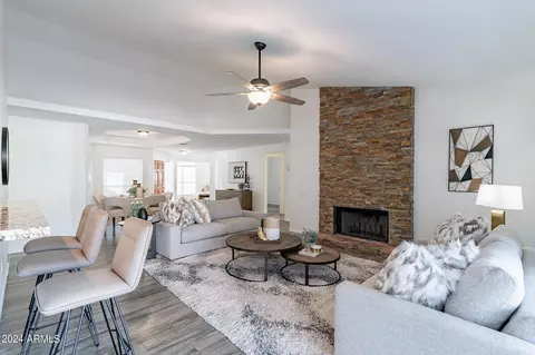 937 N Owl Cir, Gilbert, AZ 85234 photo 15