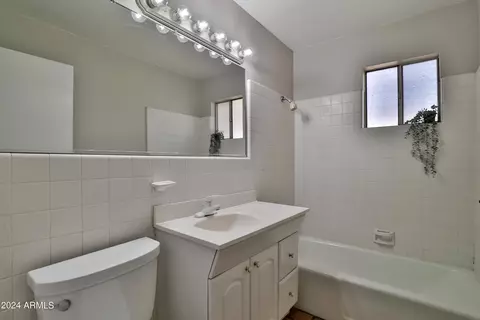 1625 E Orangewood Ave, Phoenix, AZ 85020 photo 21