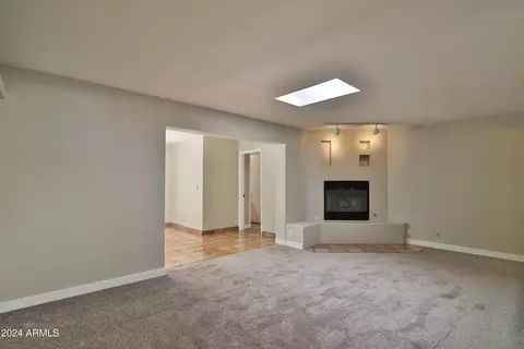 1625 E Orangewood Ave, Phoenix, AZ 85020 photo 2