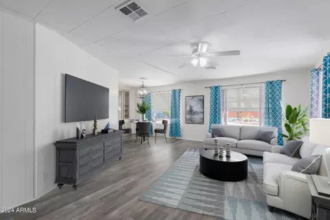 201 S Greenfield Rd #324, Mesa, AZ 85206