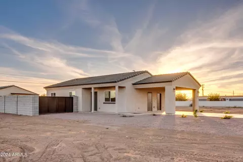 3425 W Santan Vista Dr, Eloy, AZ 85131