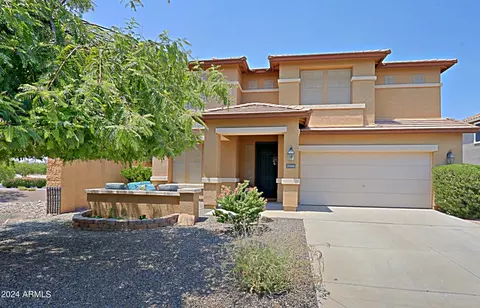 2444 E Hampton Ln, Gilbert, AZ 85295 photo 3