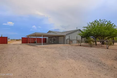 11755 N Miracle Ln, Florence, AZ 85132