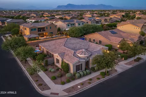 View/Area - 10454 E Vivid Ave, Mesa, AZ 85212 photo 2 of 26