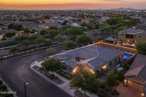 View/Area - 10454 E Vivid Ave, Mesa, AZ 85212 photo 1 of 26