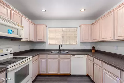 1308 E Clifton Ave, Gilbert, AZ 85295 photo 17