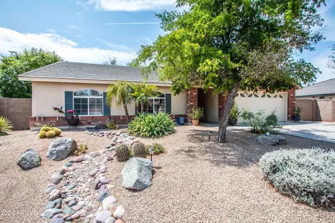 2893 E Pony Ct, Gilbert, AZ 85295 photo 3