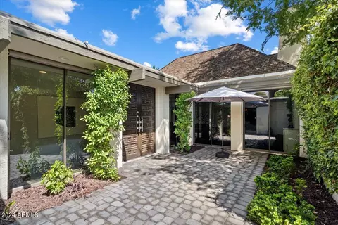 7030 N Barbados Pl, Phoenix, AZ 85021 photo 2
