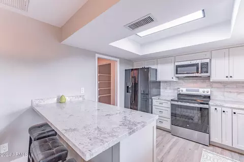 1915 E Apollo Ave, Tempe, AZ 85283 photo 6