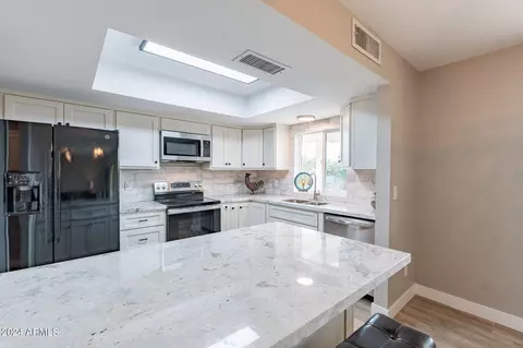1915 E Apollo Ave, Tempe, AZ 85283 photo 7
