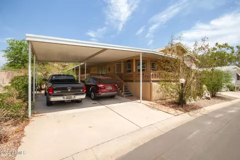 2233 E Behrend Dr #33, Phoenix, AZ 85024 photo 2