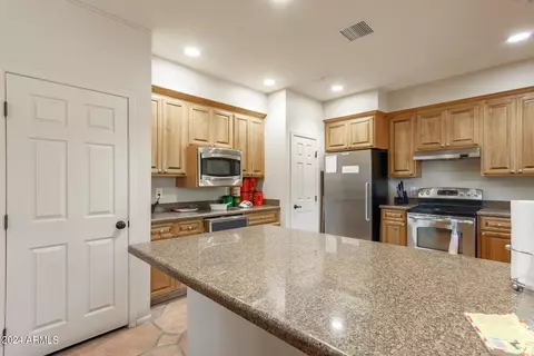 2233 E Behrend Dr #33, Phoenix, AZ 85024 photo 41