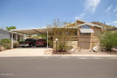 2233 E Behrend Dr #33, Phoenix, AZ 85024