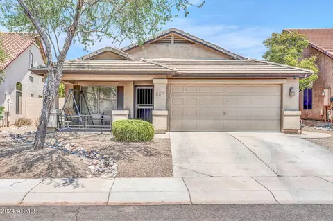 2228 W Madre Del Oro Dr, Phoenix, AZ 85085
