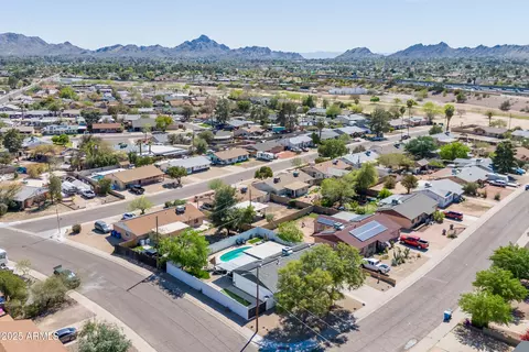 View/Area - 3487 E Delcoa Dr, Phoenix, AZ 85032 photo 3 of 6
