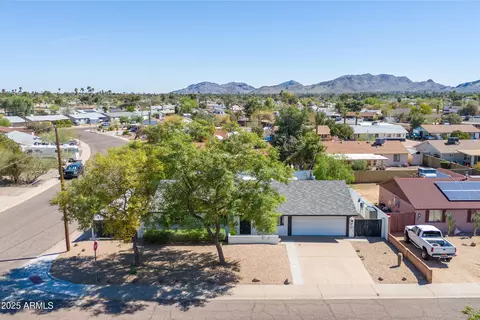 View/Area - 3487 E Delcoa Dr, Phoenix, AZ 85032 photo 1 of 6