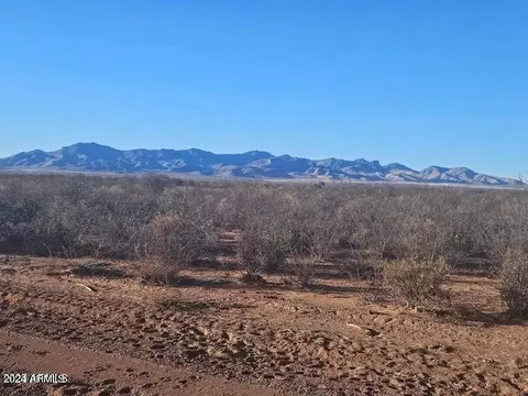 4 N Acres N Truman Rd #6, Huachuca City, AZ 85616